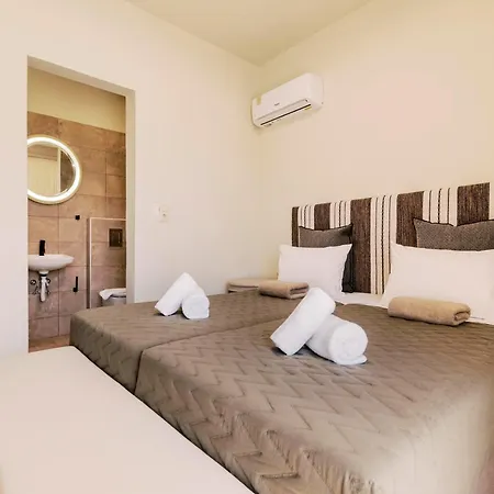 Costa-aria House Apartman *