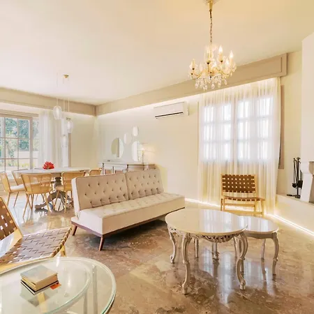 Apartman Costa-aria House *