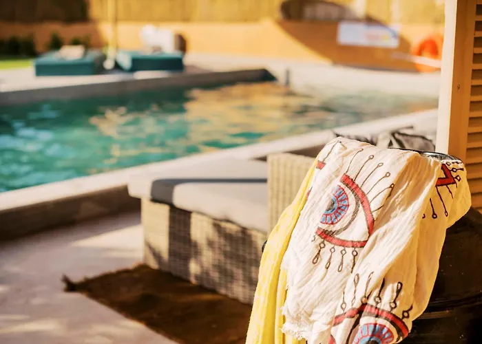 Costa-aria House *