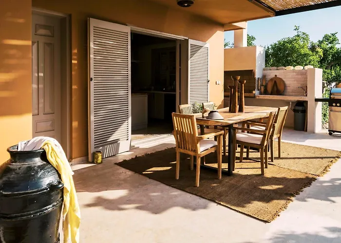 Costa-aria House *